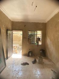 1 bedroom Flat / Apartment for rent Onipan Ikorodu road(Ilupeju) Ilupeju Lagos