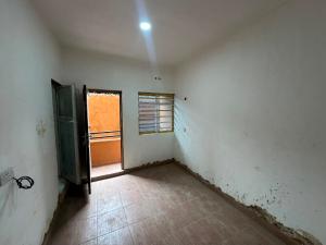 Flat / Apartment for rent Onike Yaba Lagos