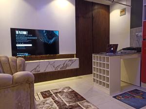1 bedroom Flat / Apartment for shortlet Awolowo way Ikeja Lagos