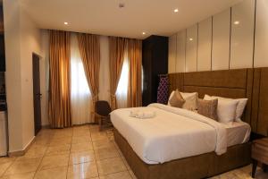 1 bedroom Flat / Apartment for shortlet Akanni Bashorun Lekki Phase 1 Lekki Lagos