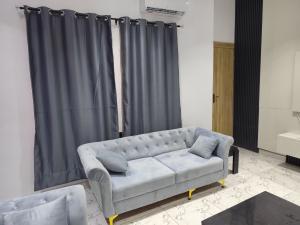 4 bedroom House for shortlet Orchid Road Lekki Lagos