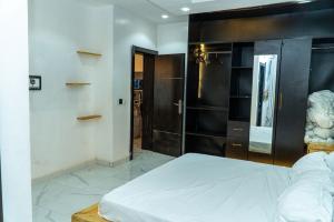 2 bedroom Flat / Apartment for rent Serene And Secure Estate Salem Ikate Lekki Ikate Lekki Lagos