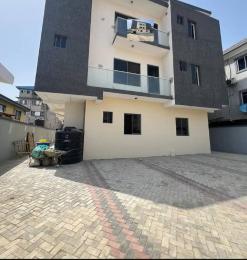 3 bedroom Flat / Apartment for sale Off Ogunlana Drive Surulere Lagos