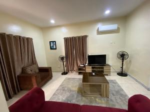 1 bedroom Flat / Apartment for shortlet Off Oja Opebi Ikeja Lagos