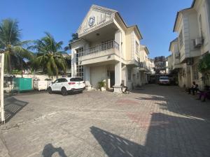 Commercial Property for rent Lekki Phase 1 Lekki Phase 1 Lekki Lagos