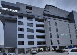 Commercial Property for rent Awolowo Road Ikoyi Lagos