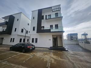 5 bedroom House for sale Jahi In A Beautiful,secured And Serene Mini Estate Jahi Abuja