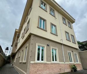 3 bedroom Flat / Apartment for rent Adeyemi Lawson Street Bourdilon Road, Lkoyi. Old Ikoyi Ikoyi Lagos