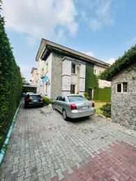 4 bedroom House for sale Admiralty Road Lekki Lagos