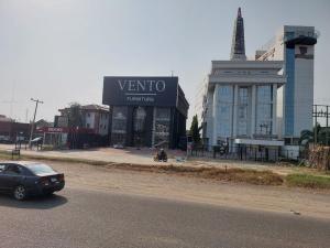 10 bedroom Commercial Property for rent Along Lekki Expressway Lekki Lagos