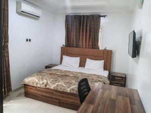 3 bedroom House for rent Ikeja GRA Ikeja Lagos