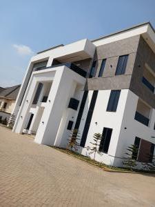 7 bedroom House for sale Diplomatic Zone Guzape Abuja