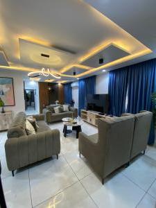 3 bedroom Flat / Apartment for shortlet Adekunle Yaba Lagos