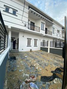 4 bedroom House for sale Otunba Taofeek Estate Ifako-gbagada Gbagada Lagos