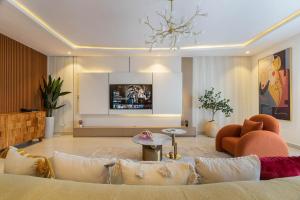 3 bedroom Flat / Apartment for shortlet Lekki Lagos