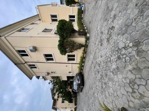 3 bedroom Flat / Apartment for rent Lekki Phase 1 Lekki Lagos