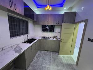 2 bedroom Flat / Apartment for rent Osapa London Lekki Osapa london Lekki Lagos