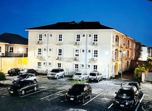 3 bedroom Flat / Apartment for sale Osapa london Lekki Lagos
