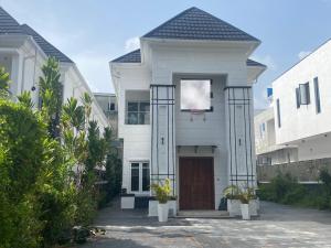 4 bedroom House for rent Ikota Lekki Lagos
