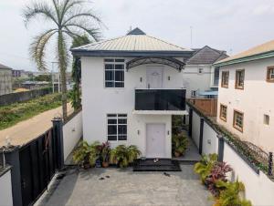 5 bedroom House for sale Emmanuel Achukwu Street, Ajah Lagos