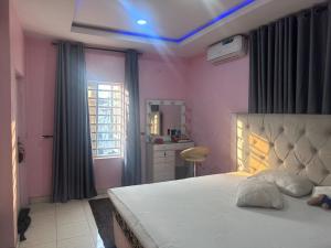 1 bedroom Flat / Apartment for rent Thomas estate Ajah Lagos