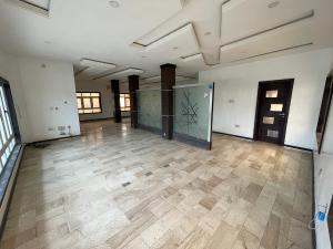 1 bedroom Commercial Property for rent Estate ONIRU Victoria Island Lagos