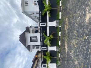 6 bedroom House for rent ONIRU Victoria Island Lagos
