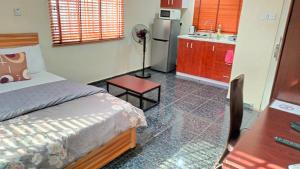1 bedroom Flat / Apartment for shortlet Off Oja Opebi Opebi Ikeja Lagos
