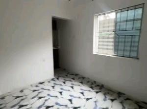 1 bedroom Flat / Apartment for rent Off Market Street, Shomolu, Lagos Shomolu Shomolu Lagos