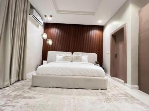 3 bedroom Flat / Apartment for shortlet ONIRU Victoria Island Lagos