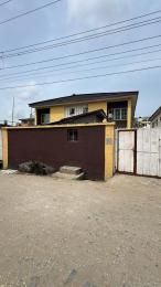 House for sale Off Adekunle Kuye Surulere Lagos