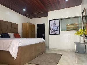 1 bedroom Flat / Apartment for shortlet Dolphin Estate Ikoyi Lagos