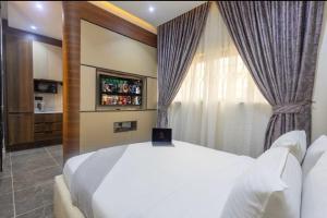 1 bedroom Flat / Apartment for shortlet Gwarinpa Abuja