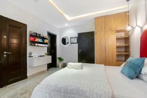 1 bedroom Flat / Apartment for shortlet Ikeja Lagos