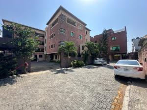 Flat / Apartment for rent Ilasan Lekki Lagos