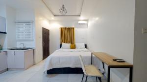 1 bedroom Commercial Property for shortlet Surulere Lagos