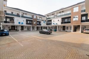 2 bedroom Flat / Apartment for shortlet Meadow Hall Way Lekki Phase 1 Lekki Lagos