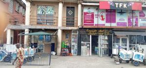 2 bedroom Commercial Property for rent On Ishaga Road ,surulere Ojuelegba Surulere Lagos