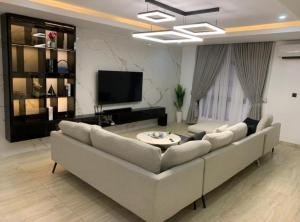 2 bedroom Flat / Apartment for sale Off Palace , ONIRU Victoria Island Lagos