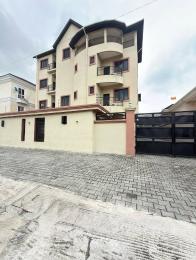 5 bedroom Flat / Apartment for rent The Property Located Within A Good Neighborhood Lekki Phase 1 Lekki Lagos