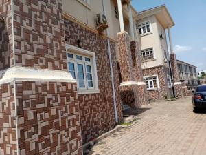 4 bedroom Flat / Apartment for rent Located Off Lento Aluminum Life Camp Abuja
