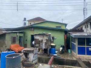 House for sale Off Olorunkemi Str, Shomolu Bariga Lagos