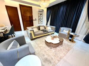 3 bedroom Flat / Apartment for shortlet Toyin street Ikeja Lagos