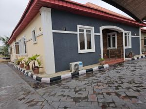 8 bedroom House for sale Main Oluyole Oluyole Estate Ibadan Oyo