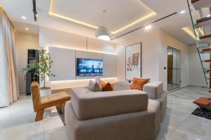 2 bedroom House for shortlet Freedom Way Lekki Phase 1 Lekki Lagos