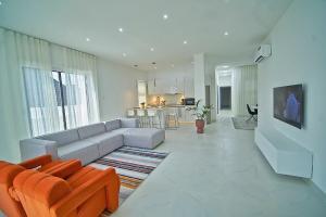 2 bedroom Flat / Apartment for shortlet 17 Ayodele Odubiyi Street Marwa Lekki Lagos