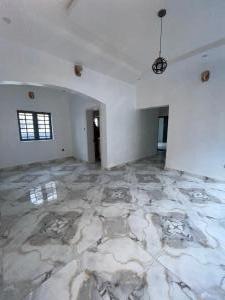 2 bedroom House for rent Mobil Road Ilaje Ajah Lagos