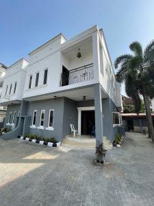 4 bedroom House for rent Spg Ologolo Ologolo Lekki Lagos