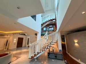 5 bedroom House for rent Off Banana Island Road Ikoyi Lagos