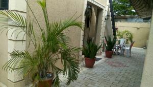 2 bedroom Flat / Apartment for shortlet Off Adeniran Ogunsanya,surulere Adeniran Ogunsanya Surulere Lagos